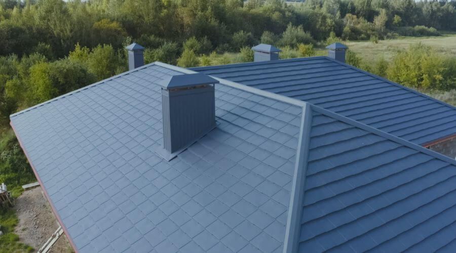 Professional gutter cleaning in Collinsville, MS